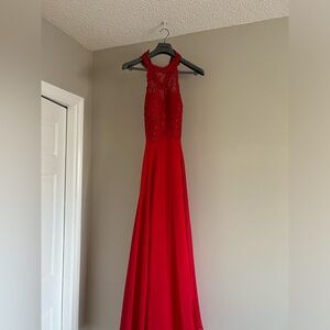 Elegant Red Lace Halter Prom or Grad Dress/Gown